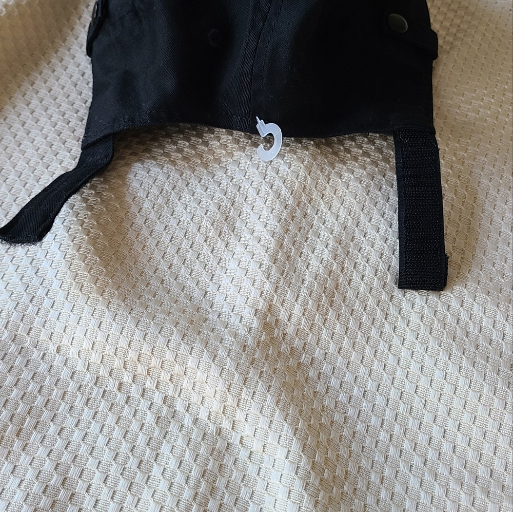 Friends Baseball Cap - Picture 4 of 5